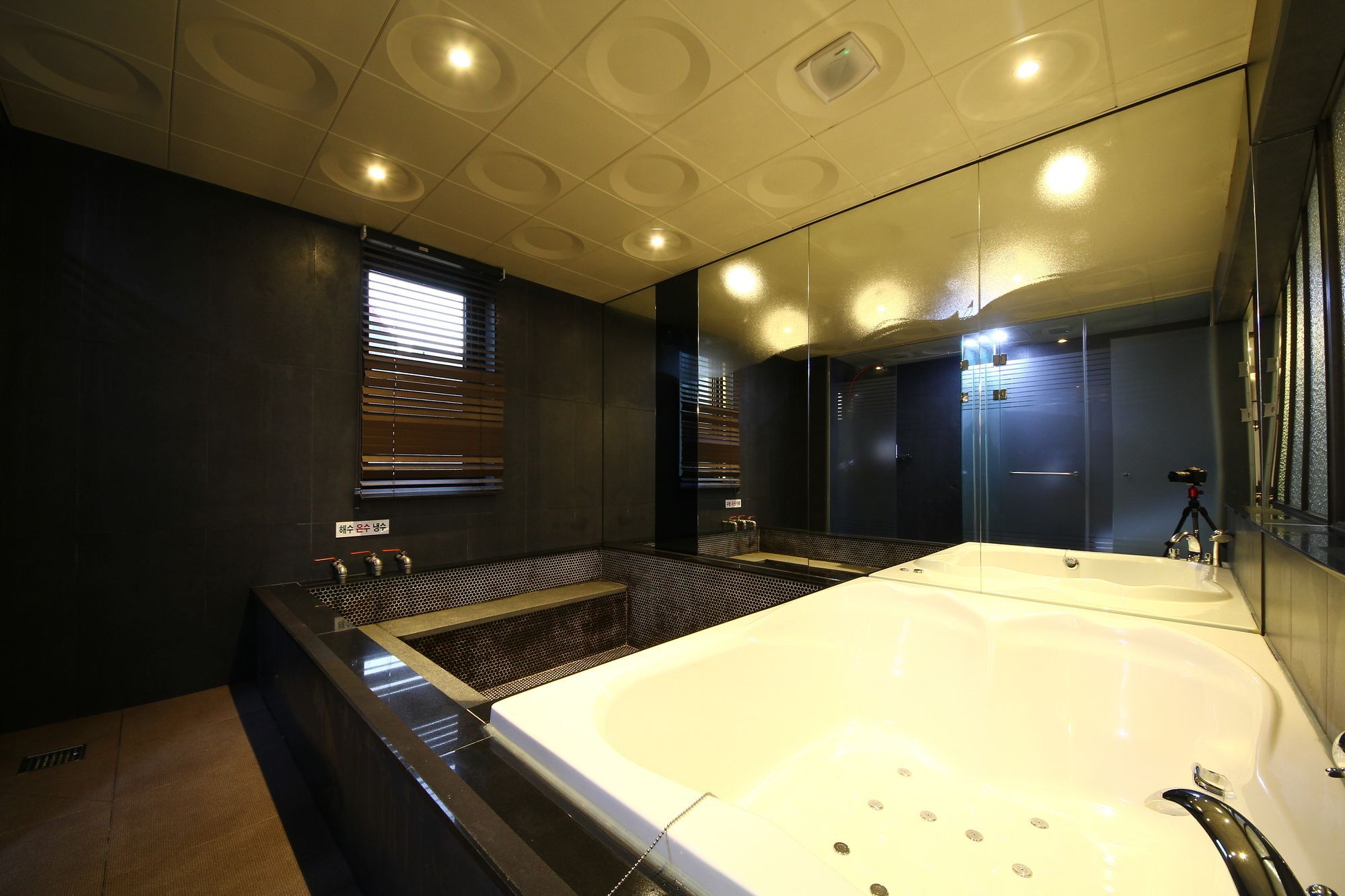 Habibi Hotel Incheon Extérieur photo
